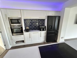 Photo 19- click for photo gallery